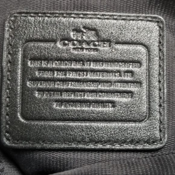 Coach bag with removable shoulder strap - Picture 3 of 13